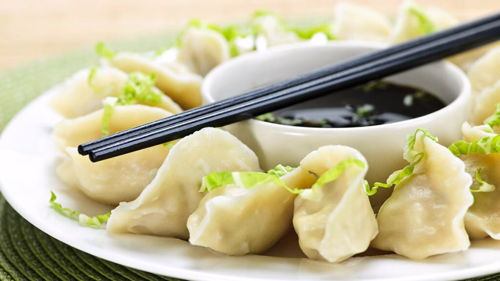 Descubra 10 delícias da comida chinesa que merecem estar no seu prato