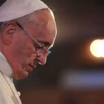 Papa Francisco tem ataque de broncoespasmo, diz boletim do Vaticano