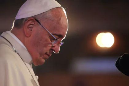 Papa Francisco tem ataque de broncoespasmo, diz boletim do Vaticano