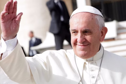 Papa Francisco tem pneumonia bilateral: “Quadro clínico complexo”