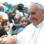 Internado no Policlínico Gemelli, Papa Francisco tem "quadro clínico complexo"