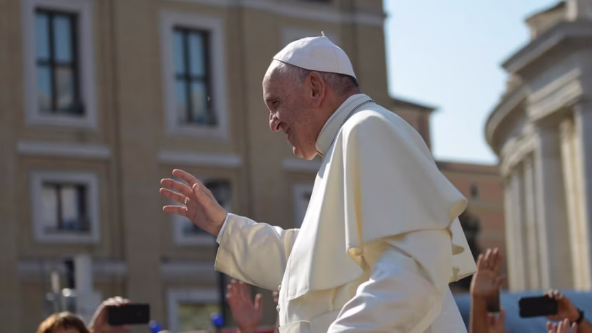 Papa Francisco "não teve outras crises" nesta terça, afirma boletim