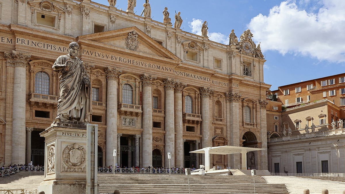 Missa Pro Eligendo Romano Pontifice; assista