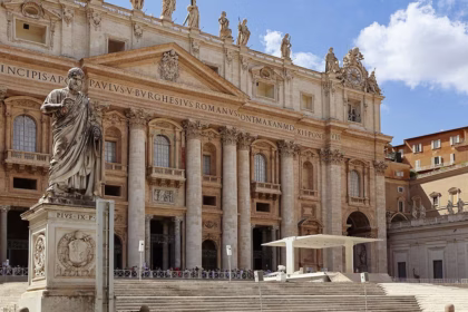 Missa Pro Eligendo Romano Pontifice; assista