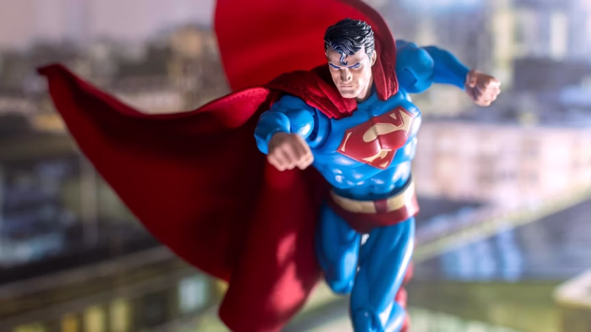 DC lucra US$ 217 mi com novo Superman
