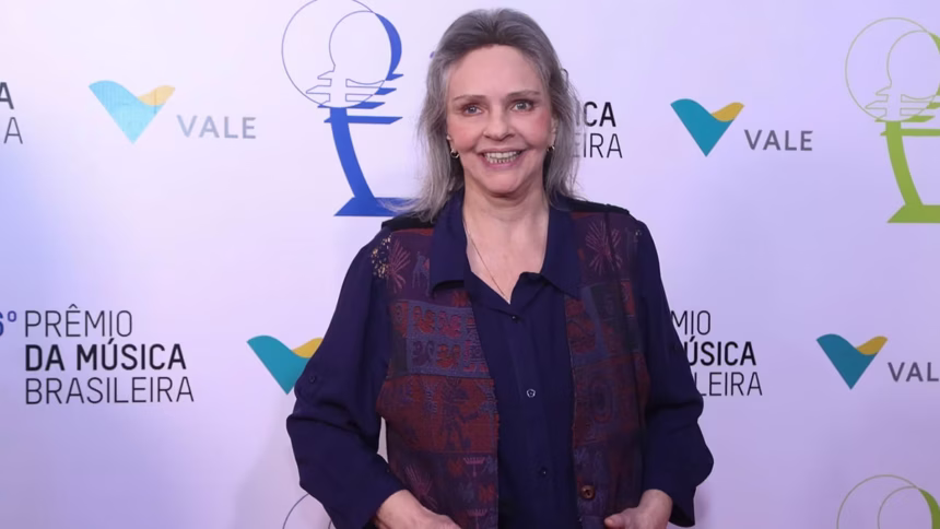 Morre a cantora Angela Ro Ro aos 75 anos