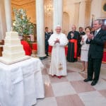 Papa Bento XVI jamais usou sapatos Prada