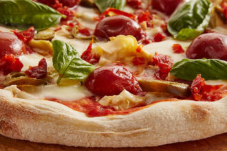 A origem da pizza: sabores, cultura e universalidade