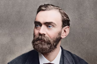 Por que Alfred Nobel foi chamado de "mercador da morte"?
