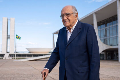 A vida e a obra de Oscar Niemeyer