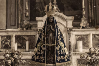 A cor da imagem de Aparecida